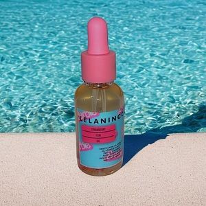 🩷strawberry yoni oil